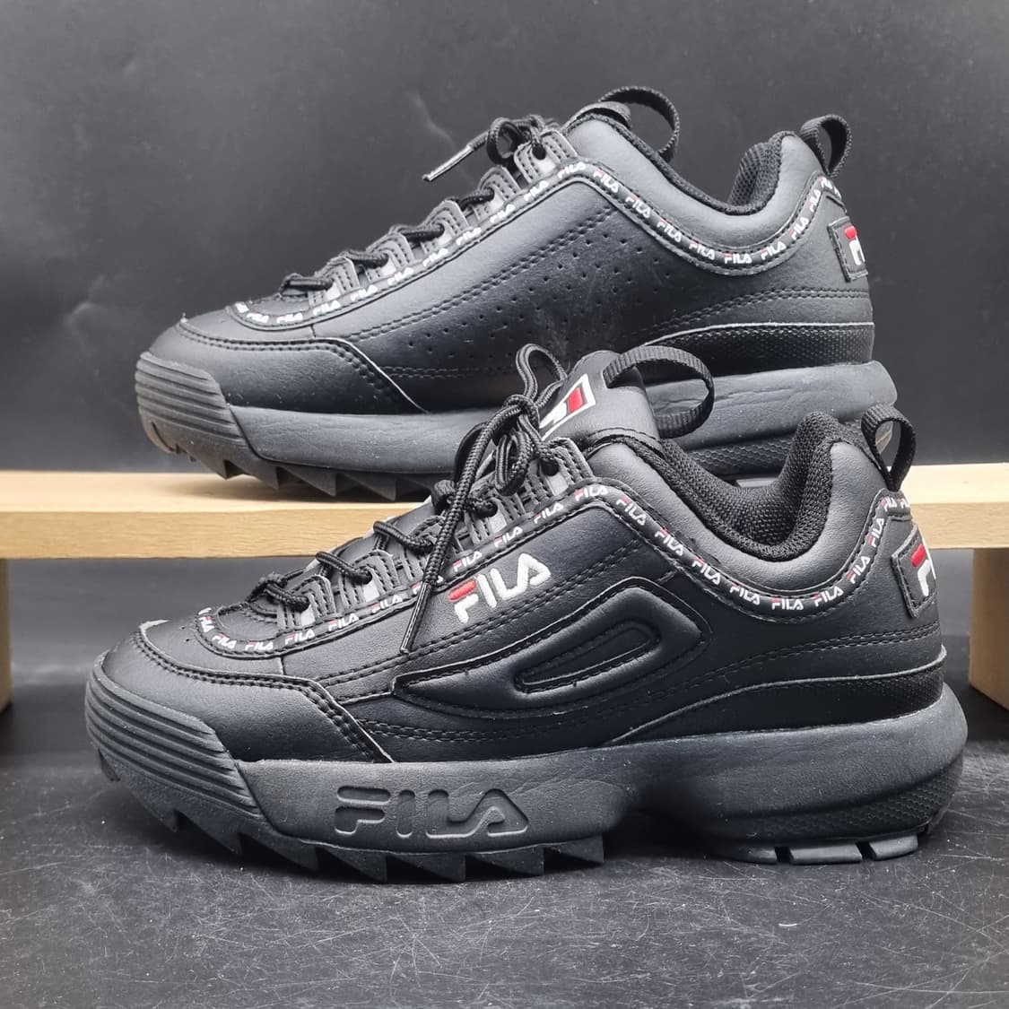 휠라 디스럽터2 여성운동화230  상품이미지1