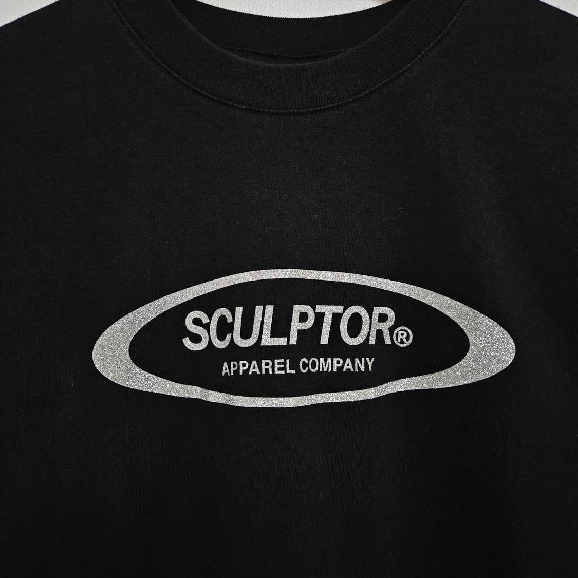 스컬프터 실버 글리터 로고 반팔티셔츠 상품이미지2