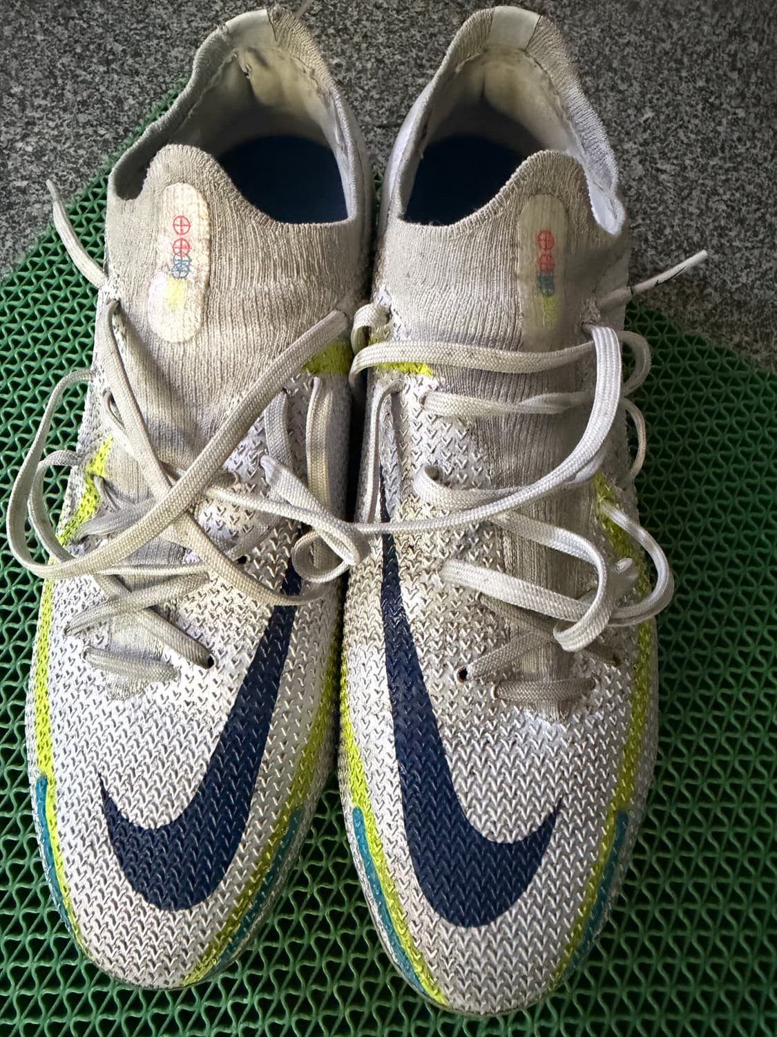 나이키 축구화 250 사이즈 상품이미지1