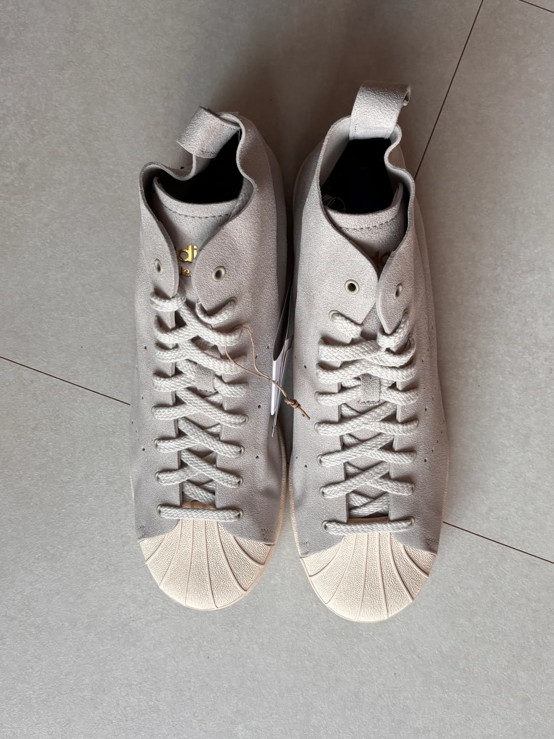 아디다스 x 웨일즈보너 슈퍼스타 하이 그레이 상품이미지2