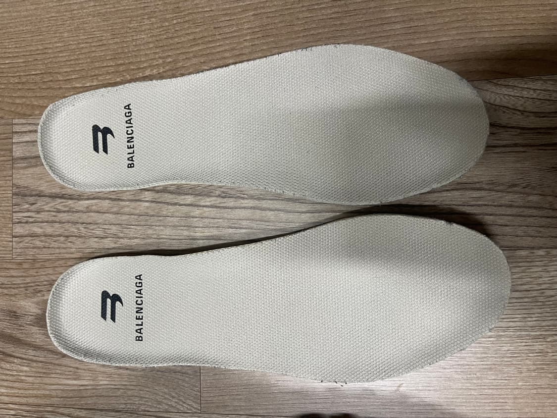 [40]발렌시아가 디펜더 베이지 상품이미지6