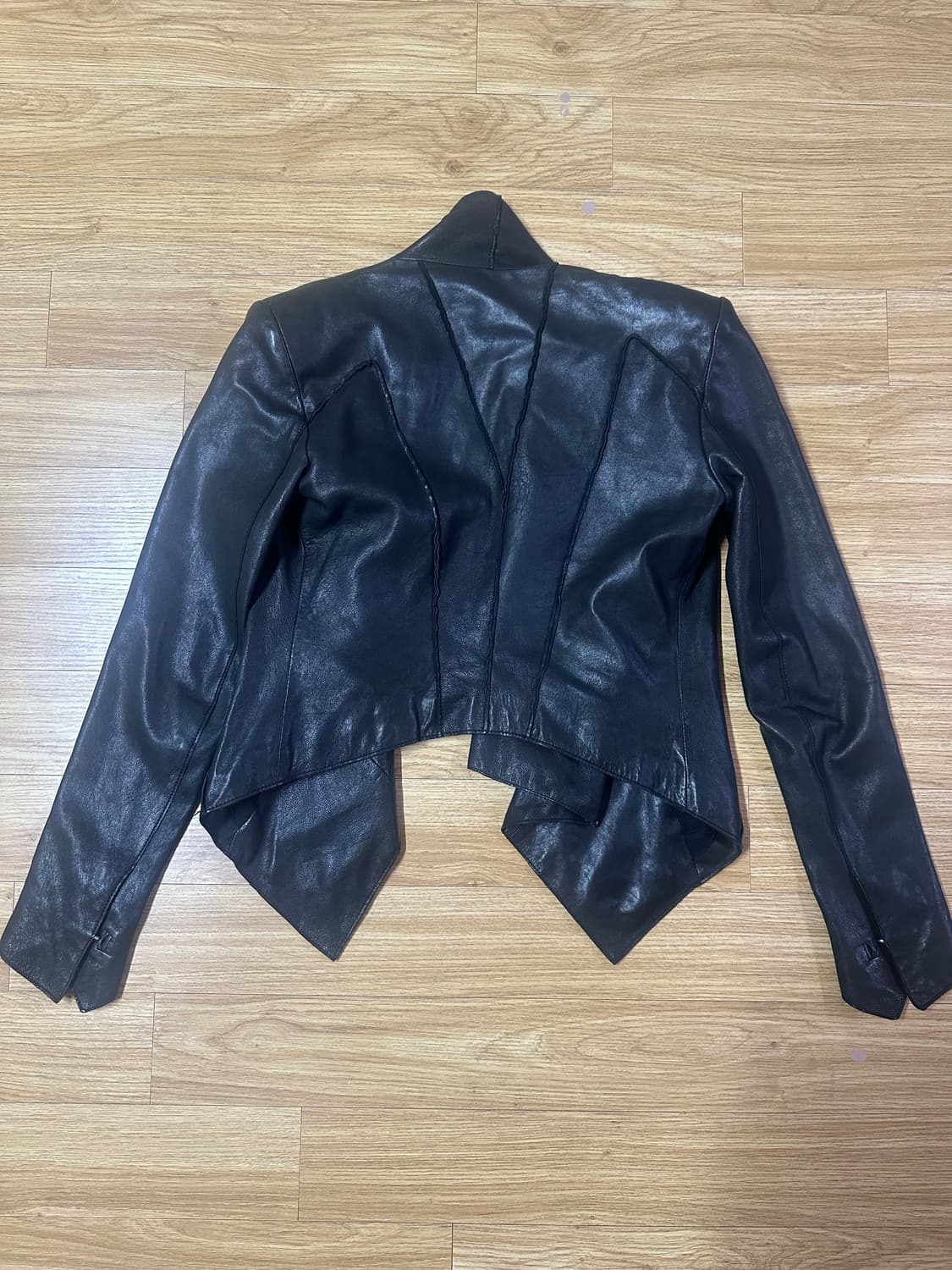 헬무트랭 드레이프 레더 자켓 상품이미지4