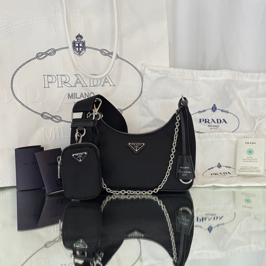 [새상품급/풀구성] 프라다 리나일론 2005 리에디션 테수토 호보백 상품이미지1