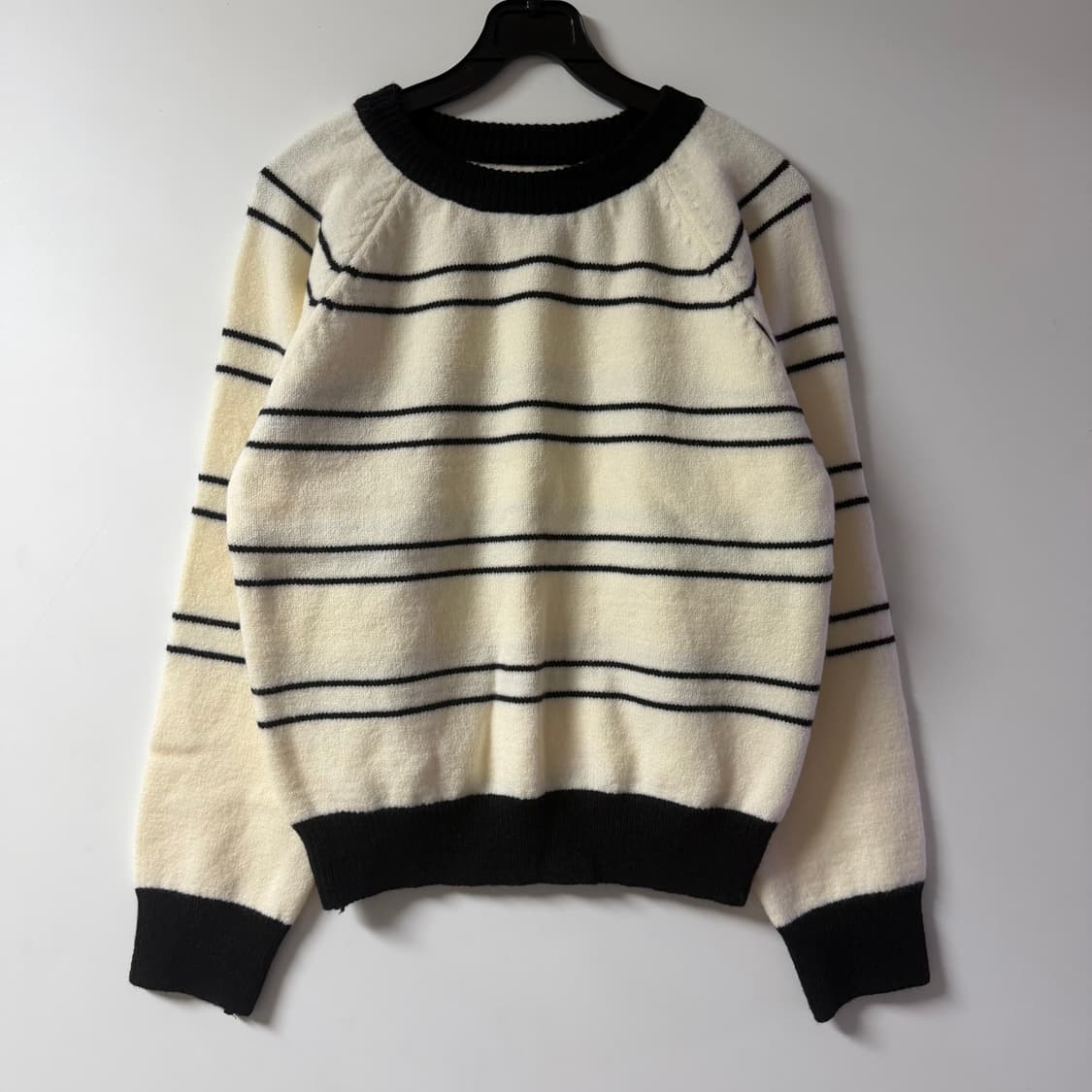 새상품 여자 단가라 니트 상품이미지1