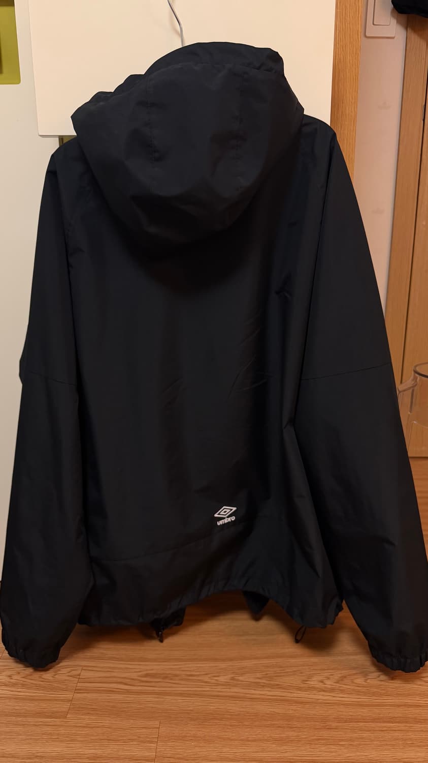 엄브로 후드형 바람막이 자켓  상품이미지6