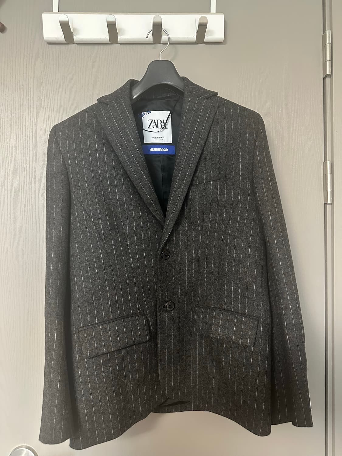 자라 아더에러 스트라이프 블레이저 상품이미지1