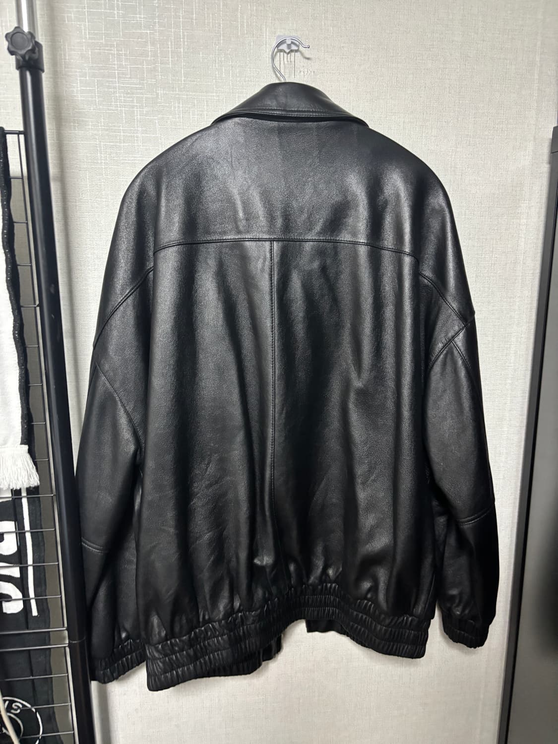 도프제이슨 오버핏 램스킨 봄버 자켓 상품이미지2