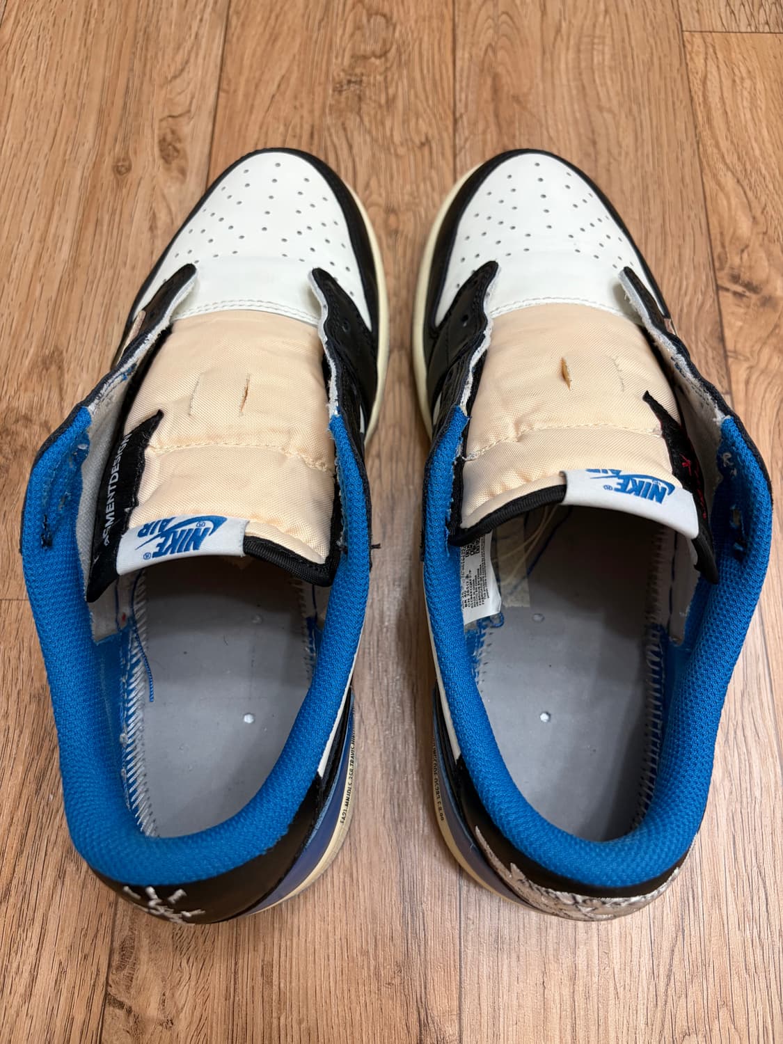 ( 265 ) 조던1 X 트레비스 스캇 X 프라그먼트 레트로 로우 OG  상품이미지3