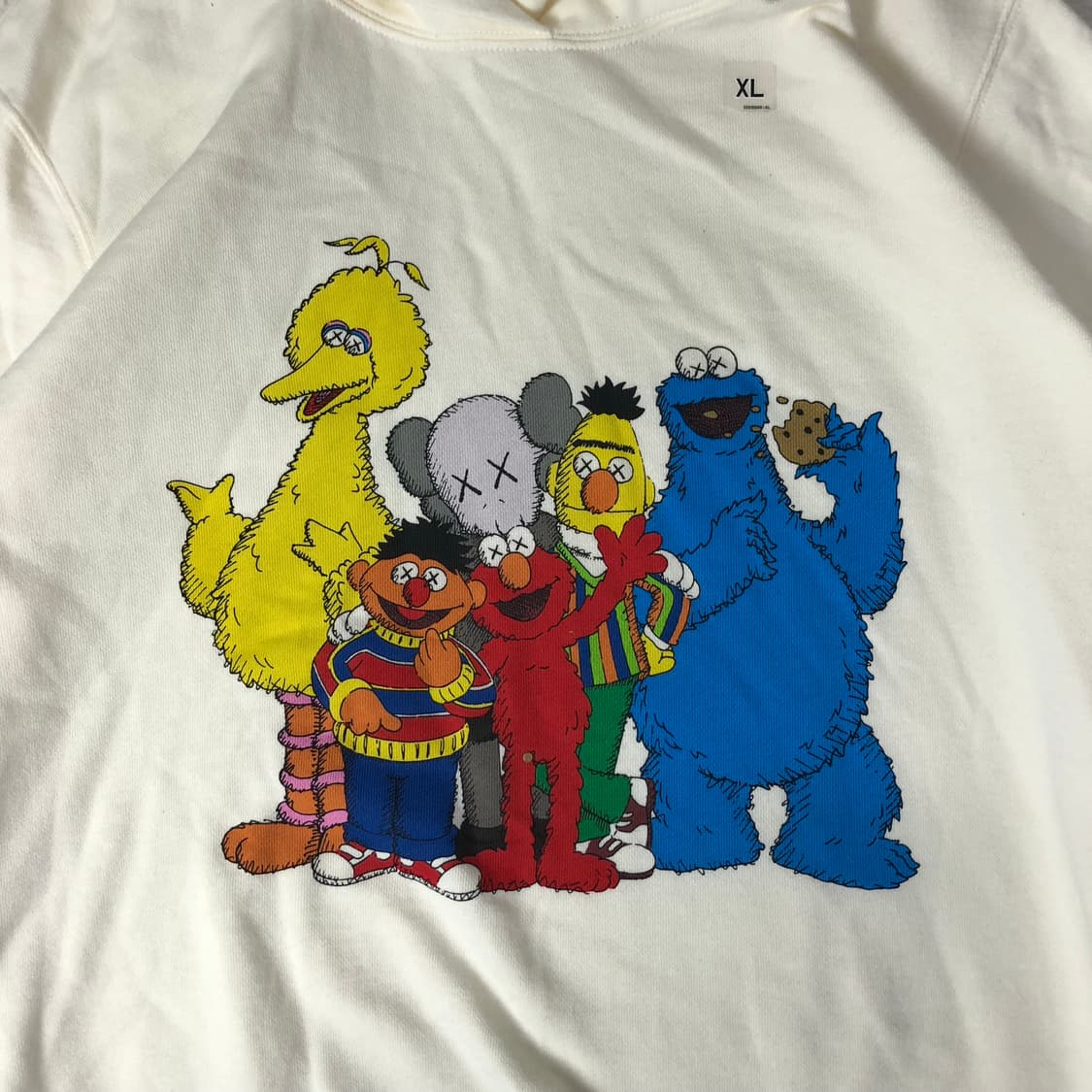 Kaws x uniqlo x 세사미스트리트 후드티(새상품)  상품이미지6