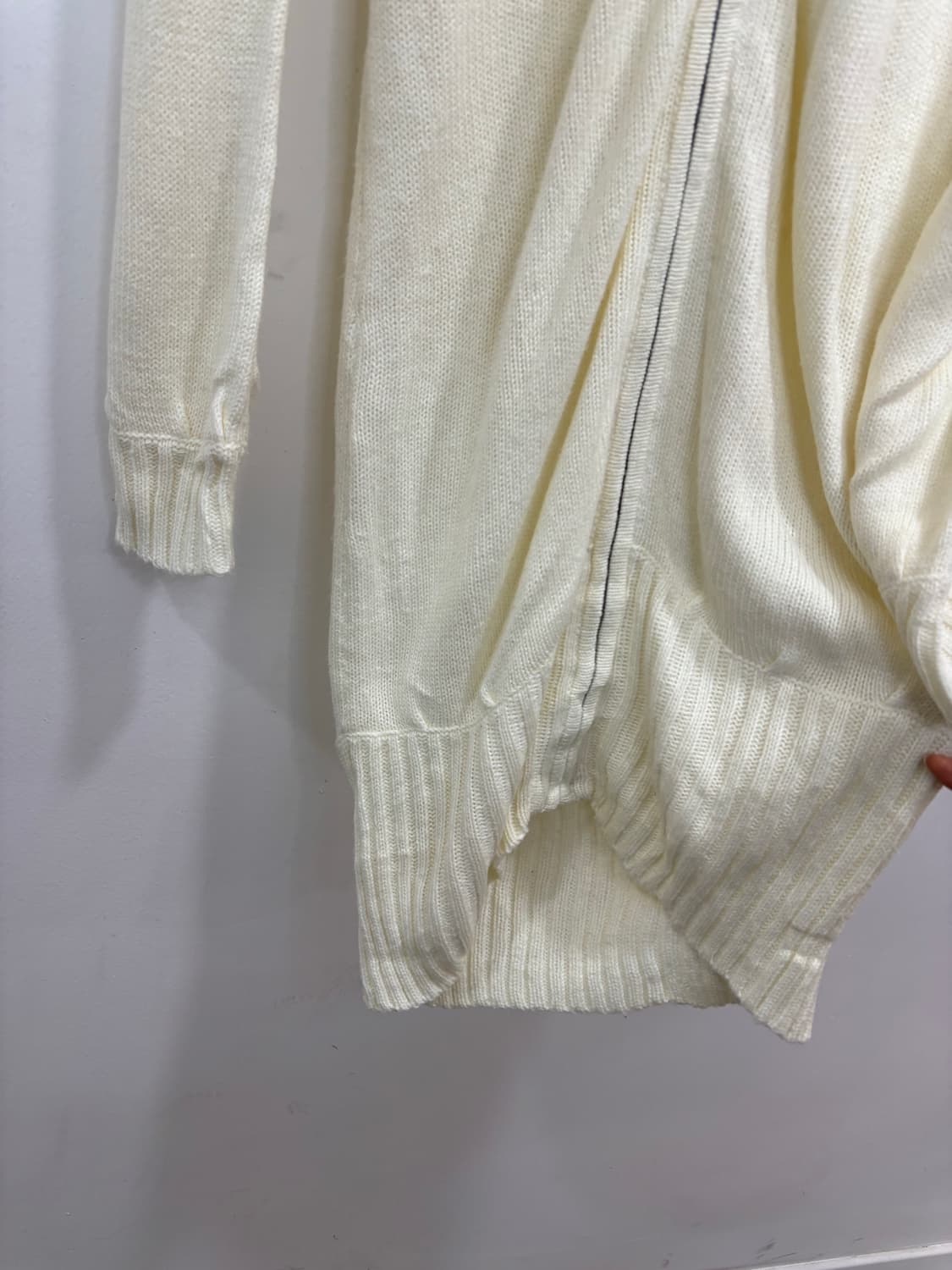 Cecil Mcbee 화이트 퍼 후드 니트 원피스  상품이미지6