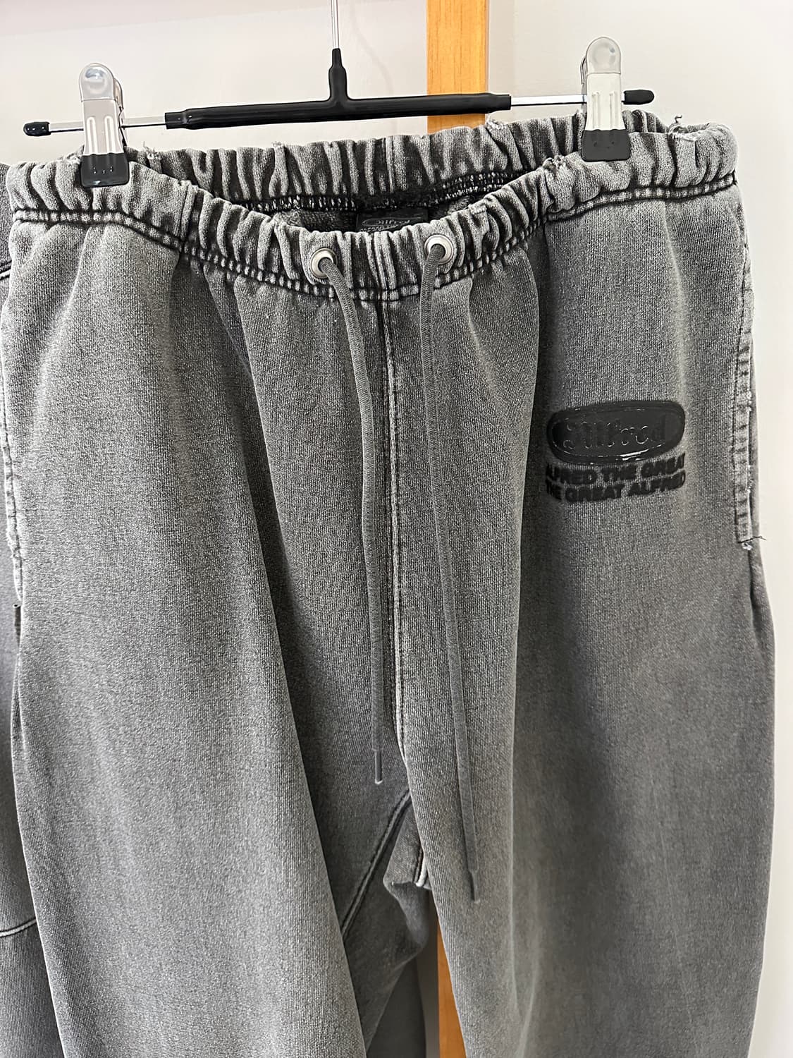 헤리티지플로스 알프레드 후드티 + 바지 트레이닝 세트(사이즈 XL) 상품이미지2