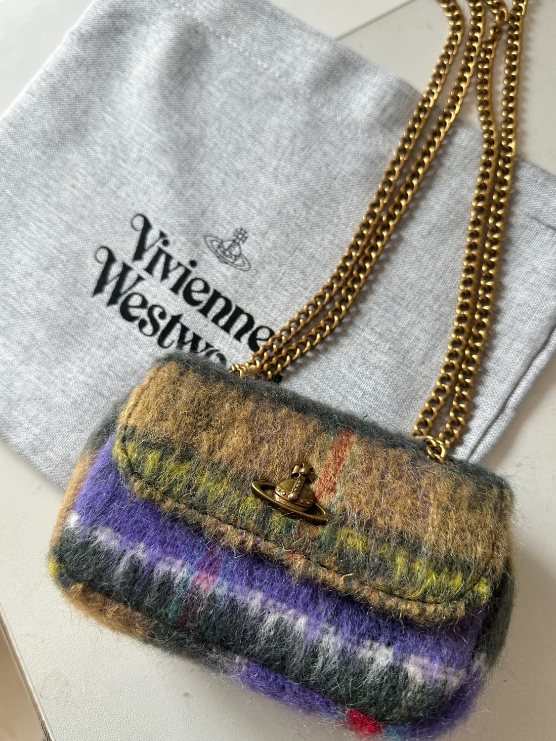 비비안웨스트우드 체크 체인 미니백 상품이미지1