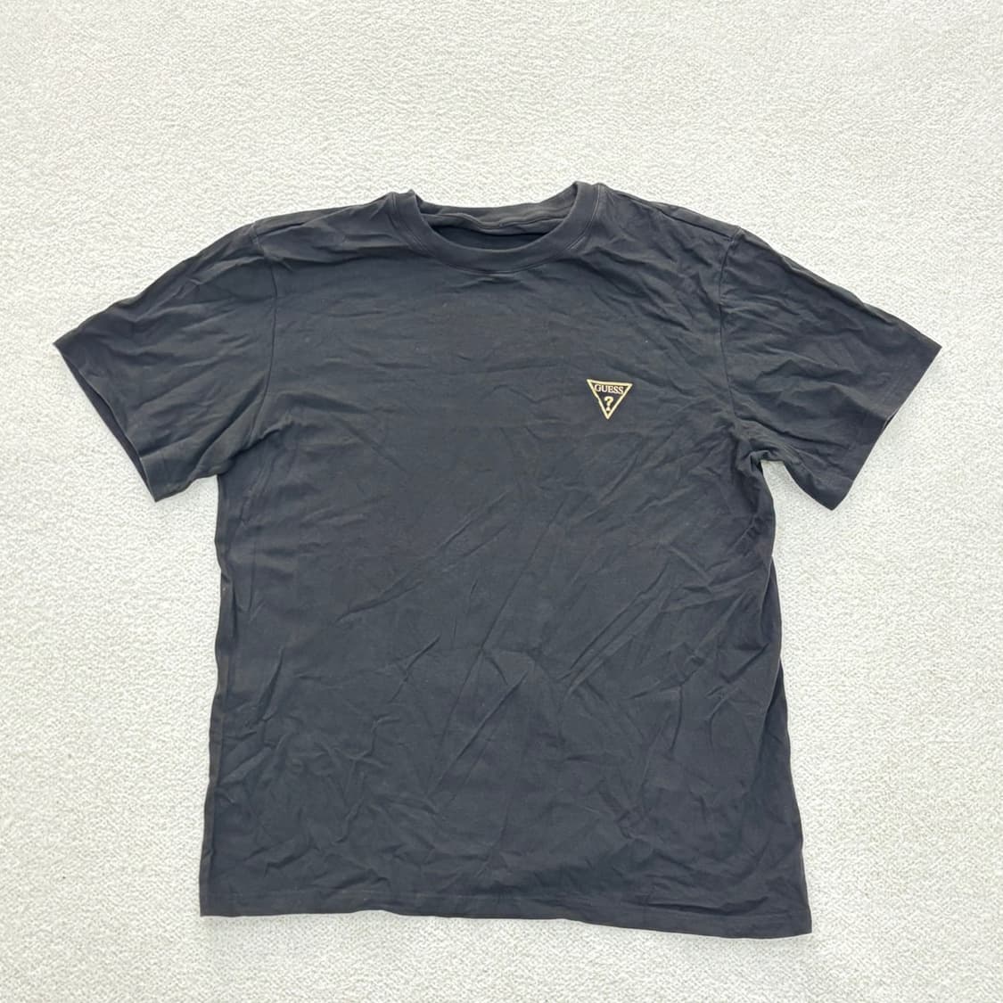 L 게스 미니 삼각 로고 반팔 티셔츠 0313E 상품이미지1