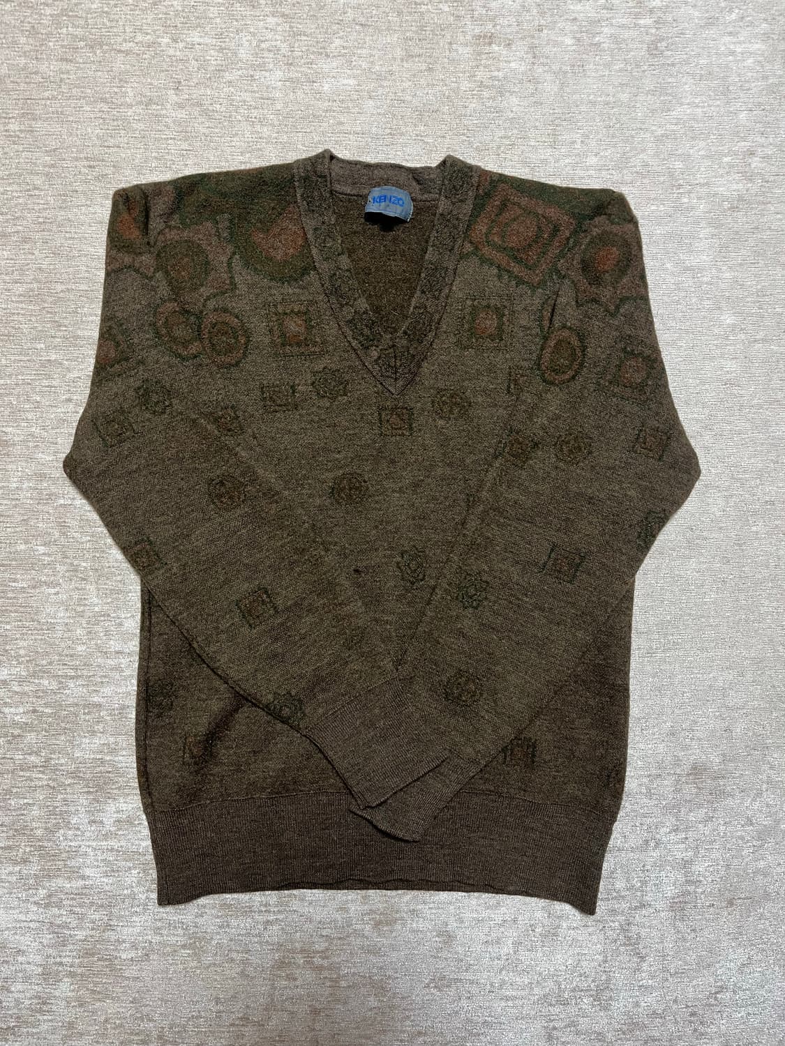 겐조 v넥 니트 상품이미지1