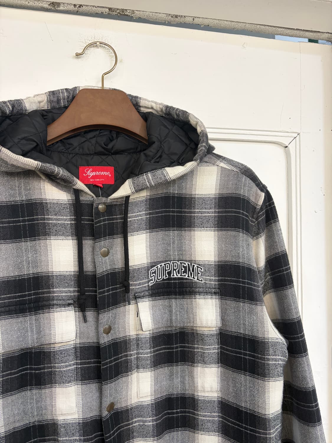 슈프림 옴브레 후드 자켓 상품이미지2