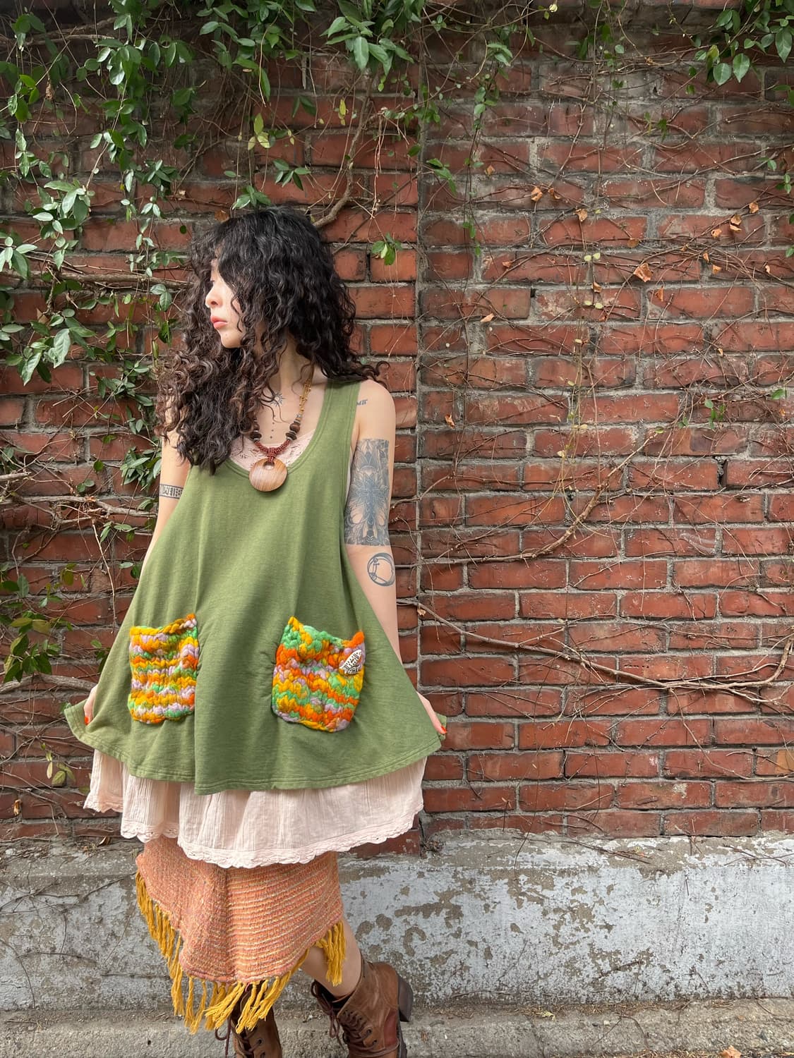 완두콩 그린 히피 뜨개질 주머니 미디 원피스 상품이미지1