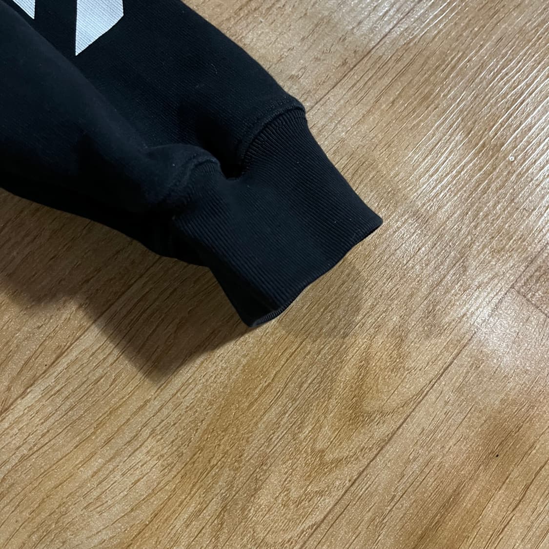 [95] 오프화이트 카라바조 스컬 후드티 상품이미지8