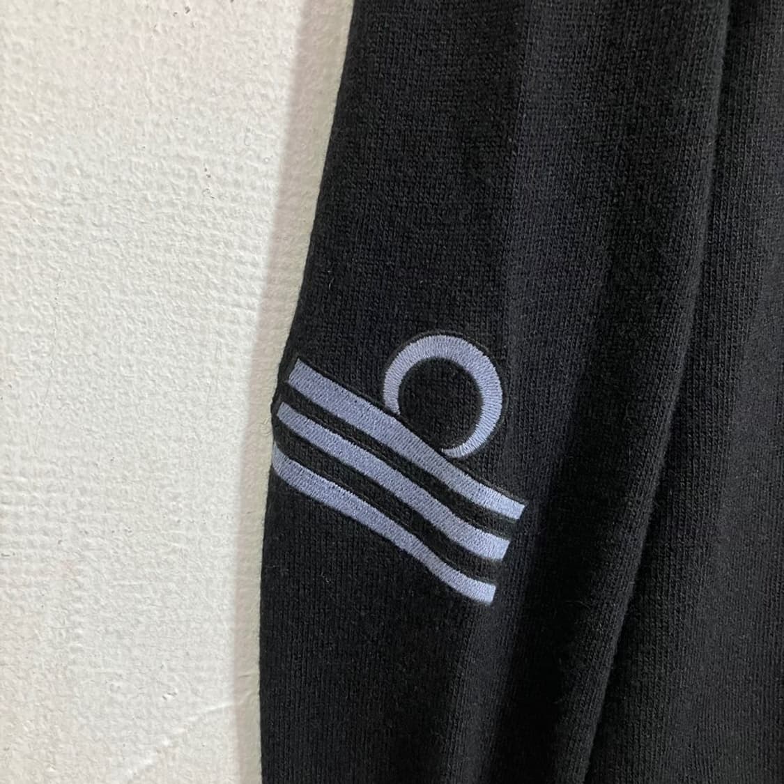 더 에디터 패치 니트 가디건 상품이미지7