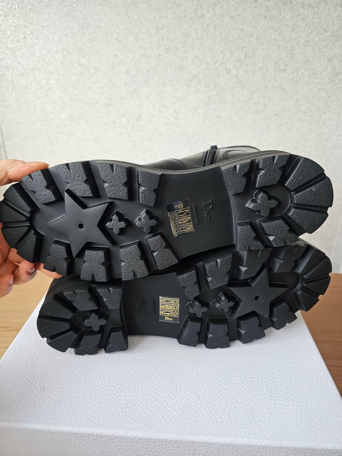 (일주일만 특가)새상품 디올 여성 D-Quest 앵클 부츠 상품이미지7