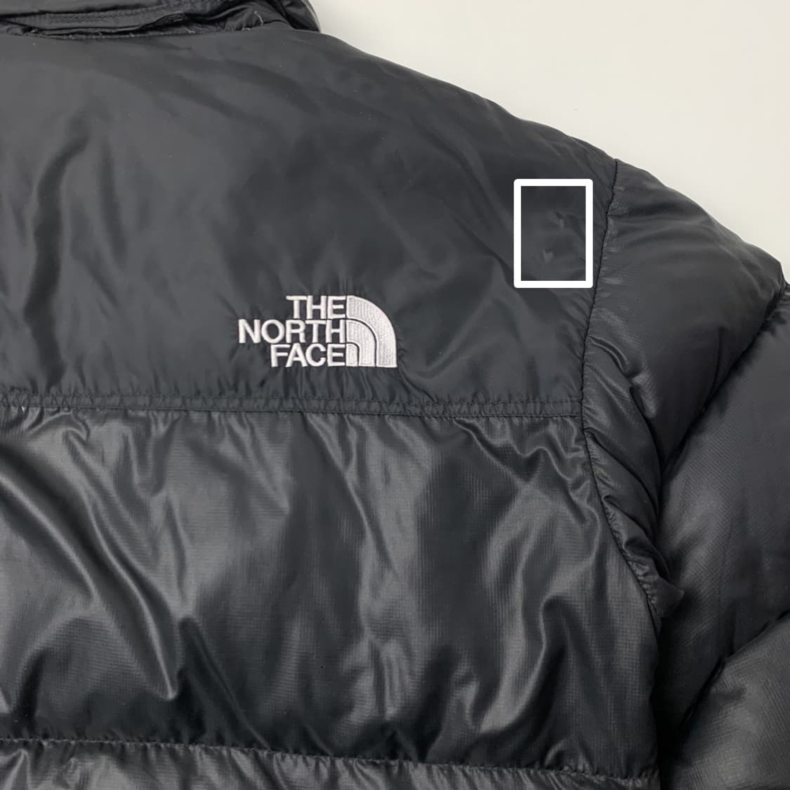 [S/정품] 노스페이스 700 블랙 눕시 패딩 상품이미지9