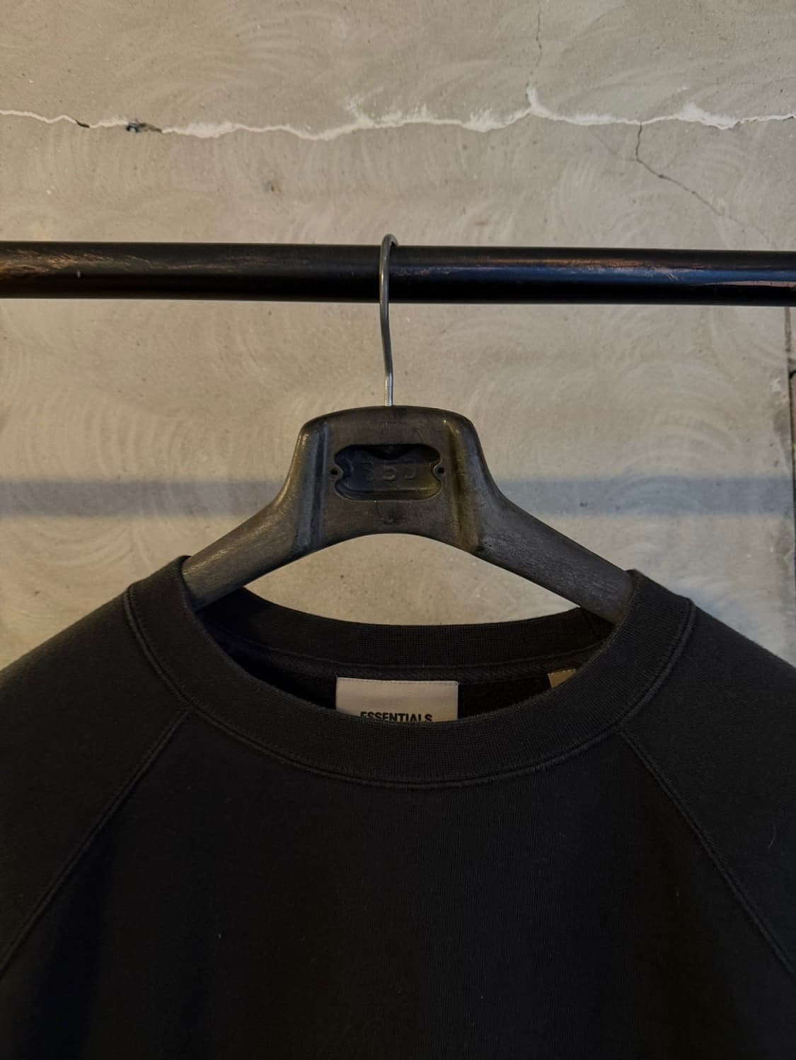 에센셜 맨투맨 100 상품이미지3