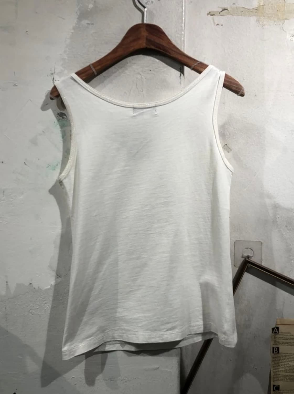 [1680]Burberry white sleeveless tank top 상품이미지4
