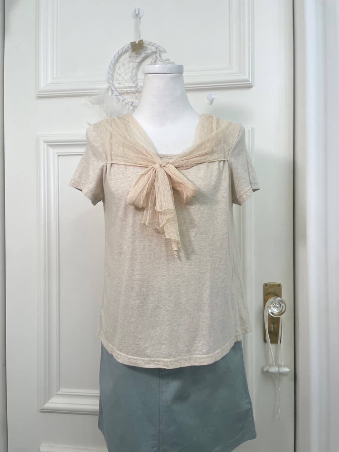 oatmeal dot lace bow point back shirring 상품이미지1