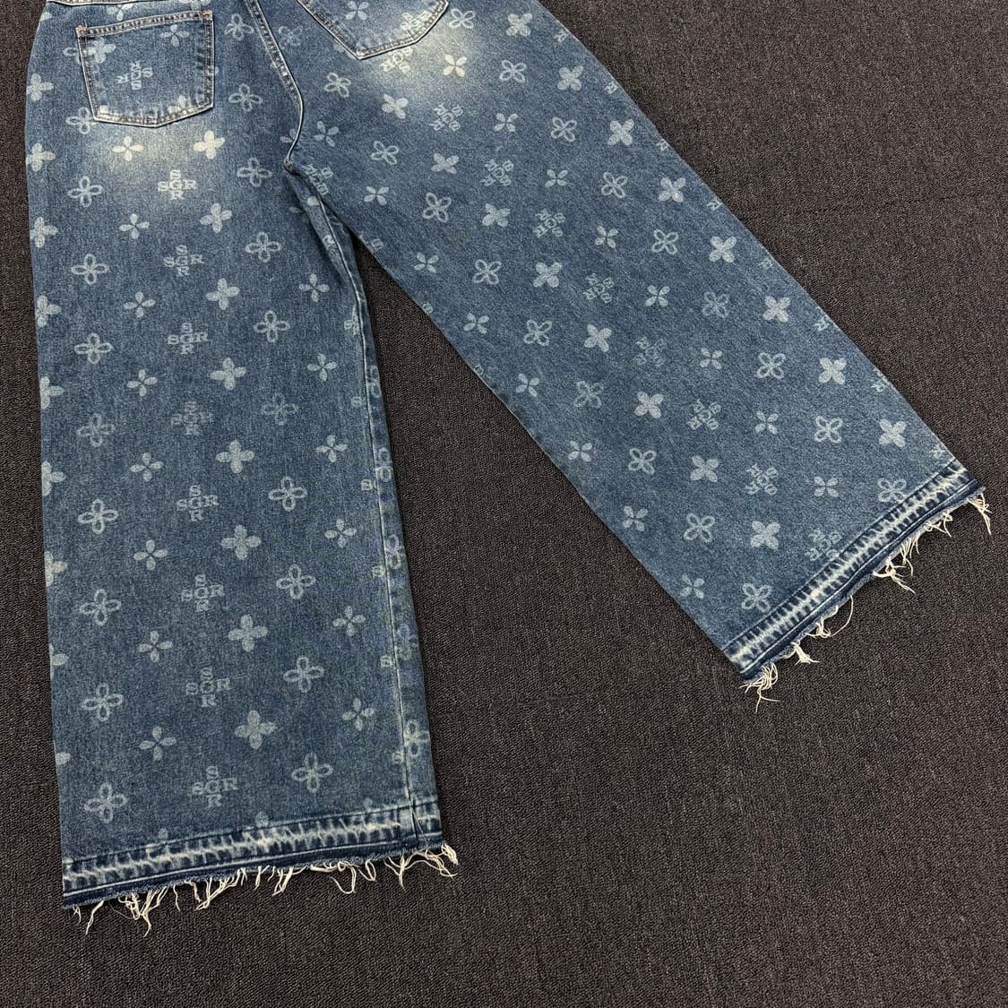 써저리 모노그램 데미지 데님 팬츠 상품이미지7