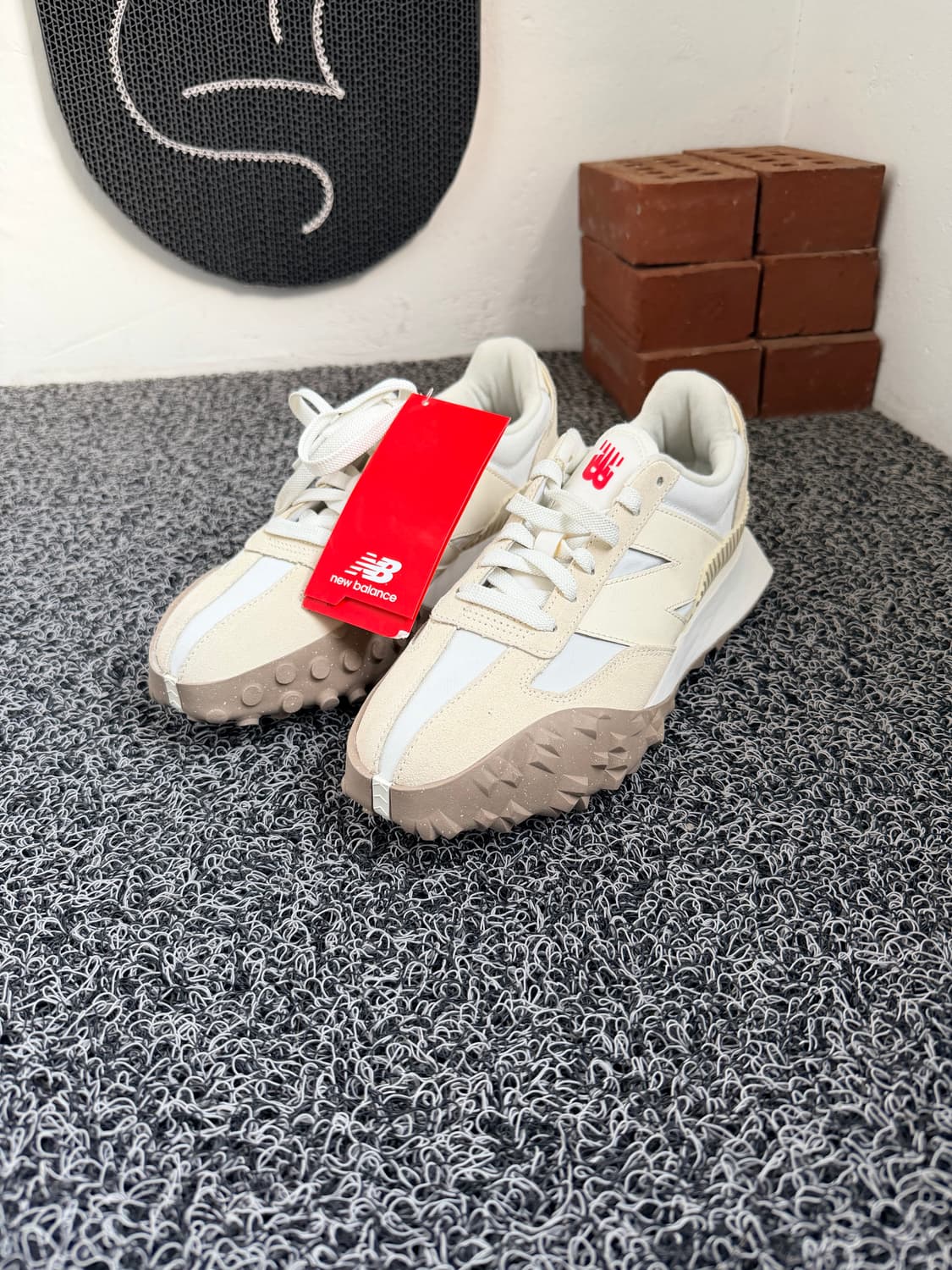 뉴발란스 UXC72QJ XC-72 - 화이트/베이지 상품이미지2