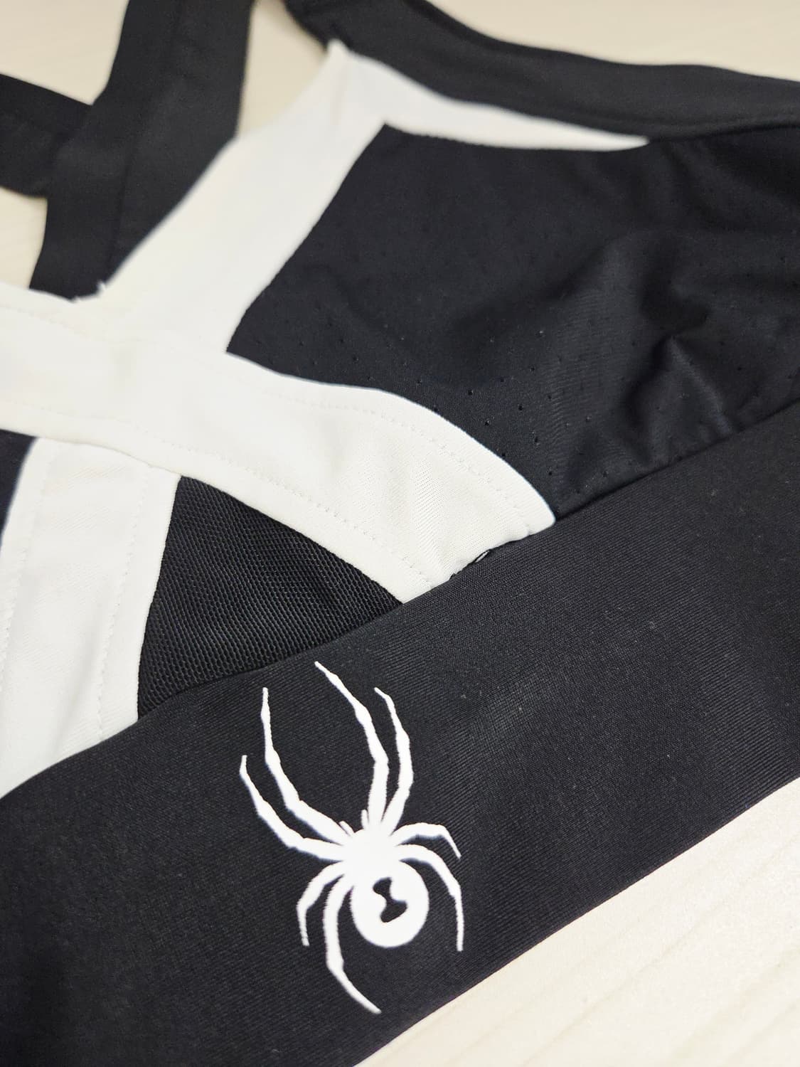 스파이더 블랙&화이트 스포츠 브라탑_S 상품이미지4