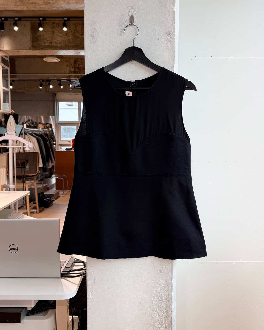 마르니 블랙 레이온 슬리브리스  상품이미지2