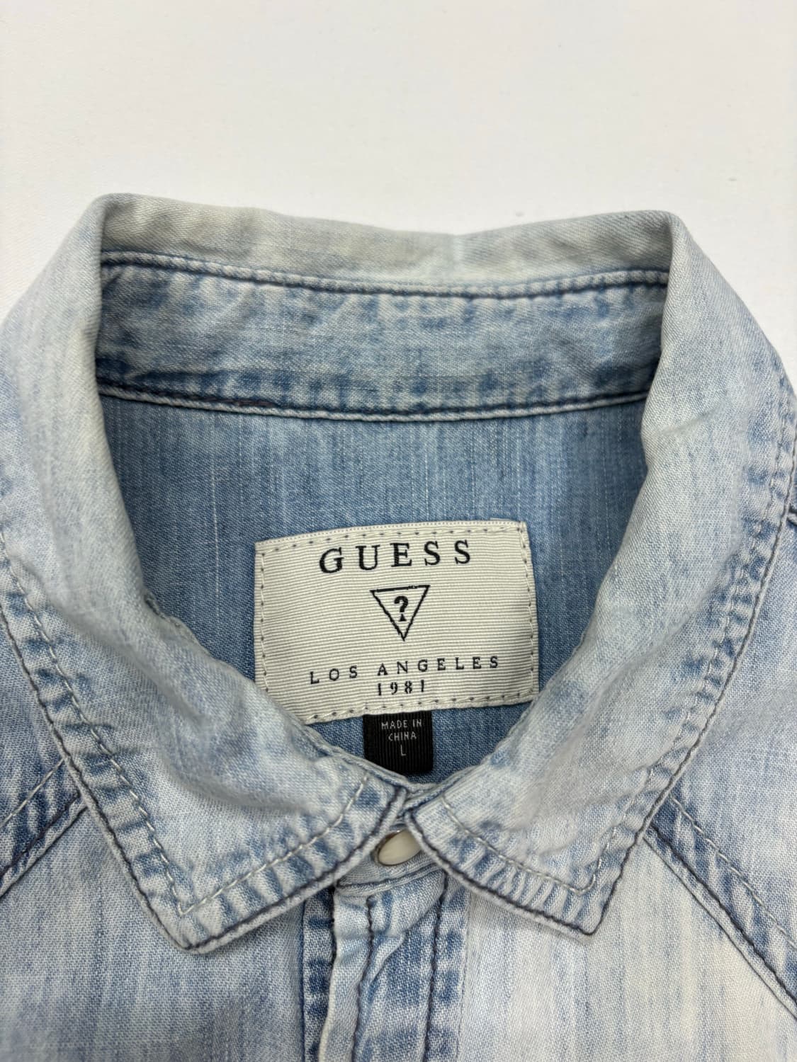 게스 웨스턴 연청 데님 셔츠 상품이미지6