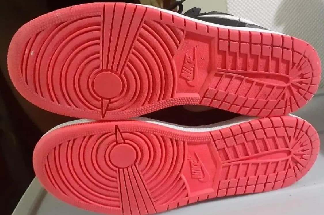 245 GS 조던1 레트로 하이  블랙 핫 라바 상품이미지7