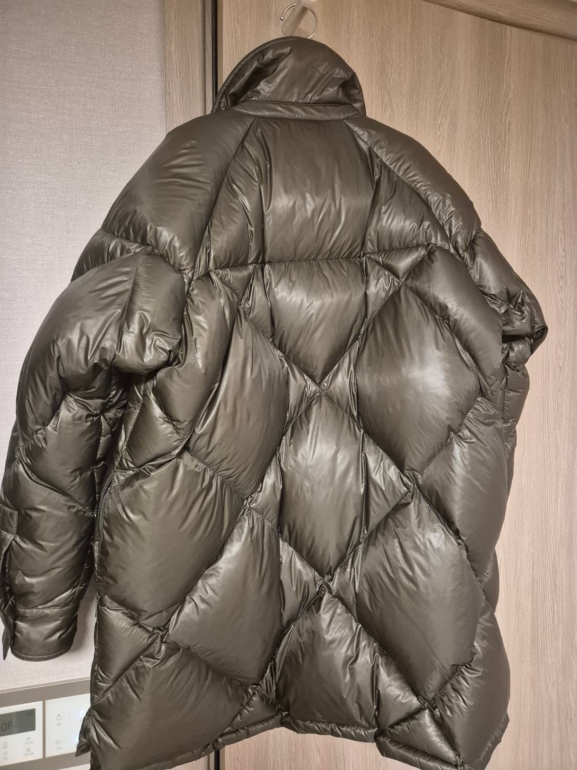 21fw 몽클레어 다이아몬드 퀼팅 패딩 5 몽클레어 패딩 상품이미지3