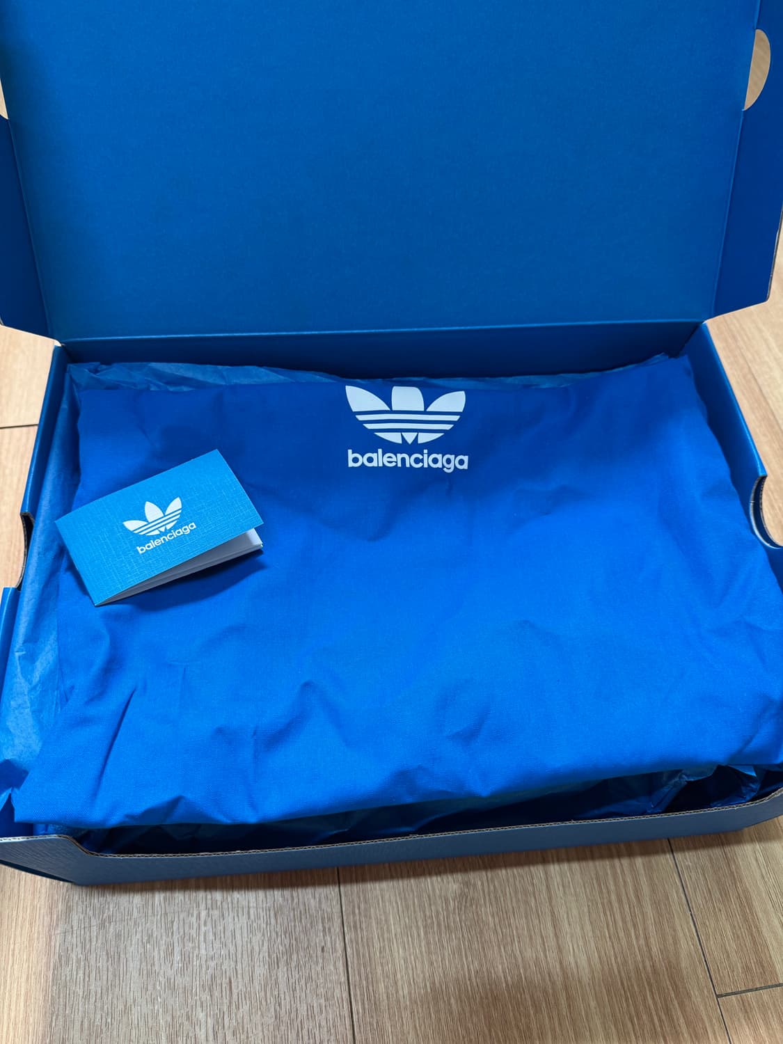 [EU43] 발렌시아가 x 아디다스 스피드러너 상품이미지6