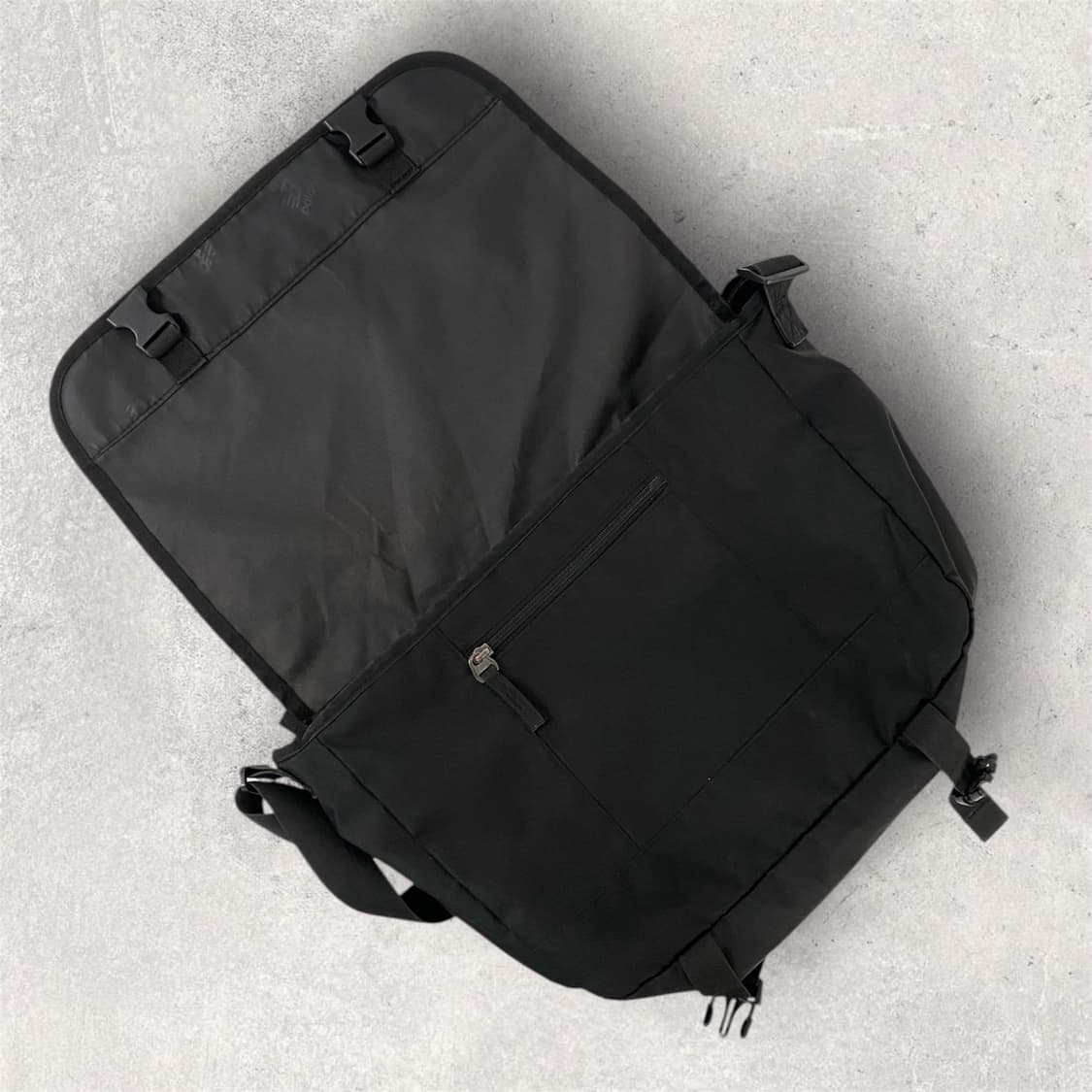 뉴발란스 메신저백 블랙 (B335) 상품이미지7