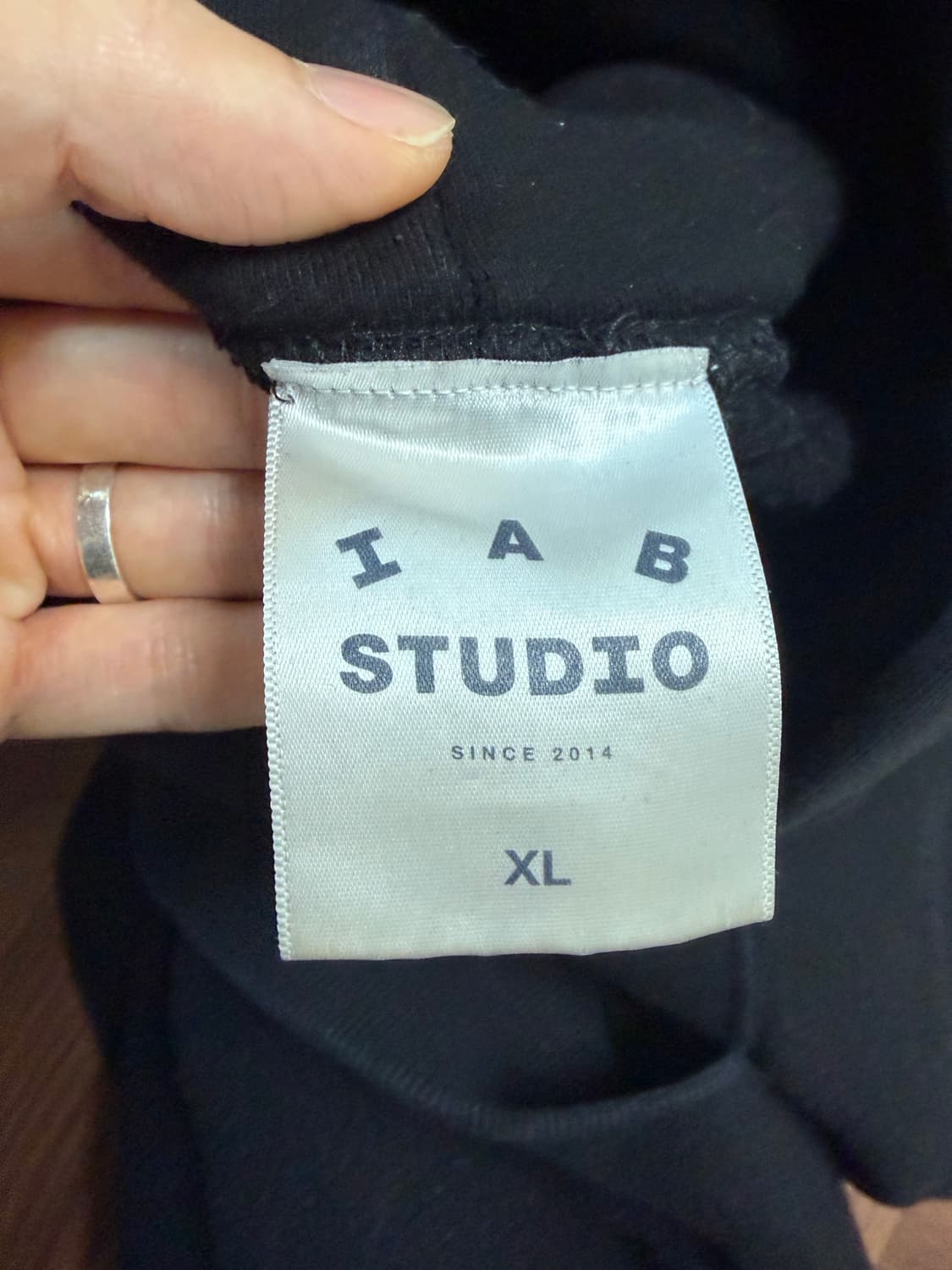 아이앱 검정 후드티 XL 판매 상품이미지4