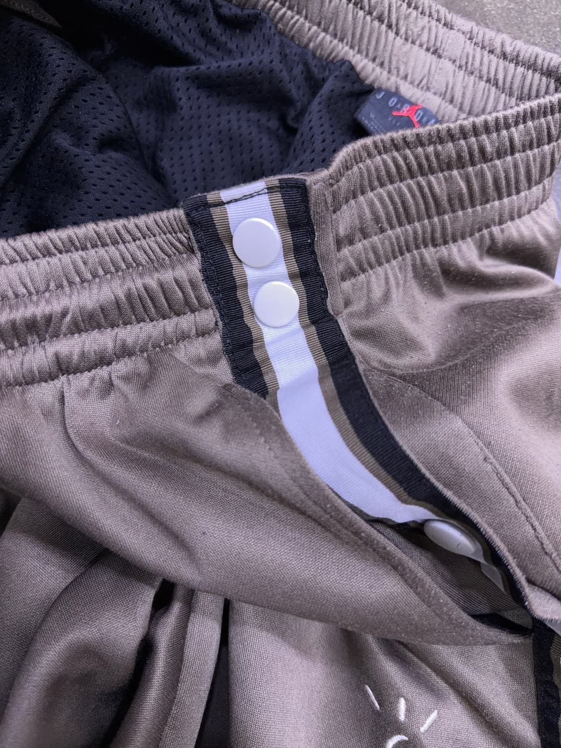 나이키 조던 x 트래비스 스캇 MJ 스우시 트랙팬츠 팔라미노 M 상품이미지7