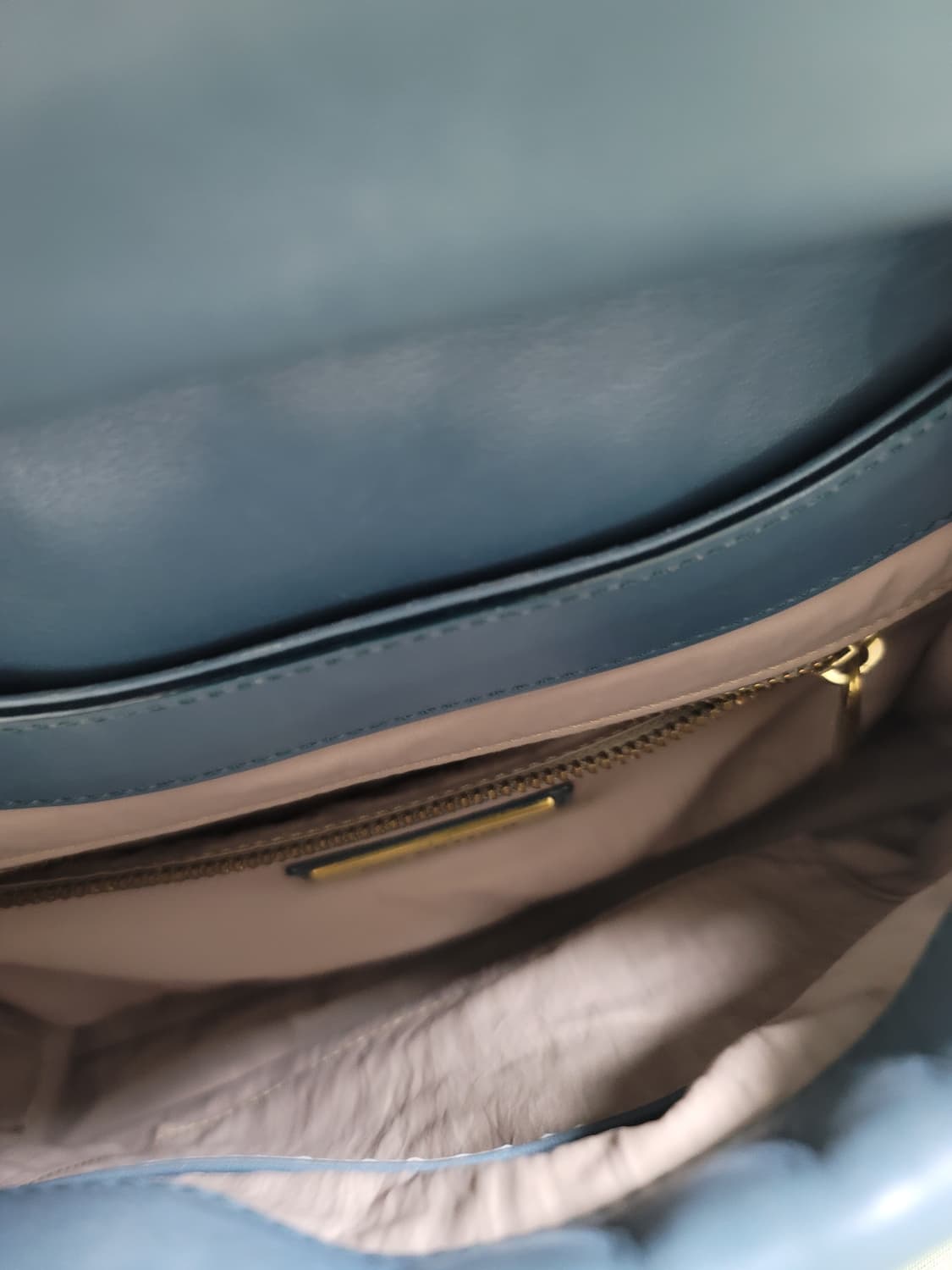 조이그라이슨 나오미 크로스백 진한하늘색

 상품이미지10