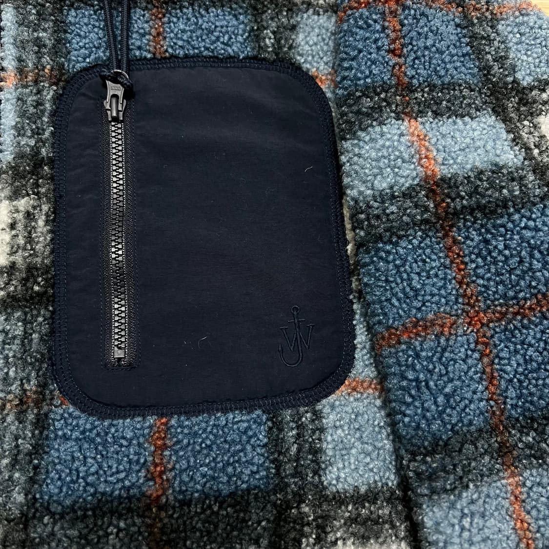 유니클로 x JW앤더슨 체크 뽀글이 후리스 후드자켓 [블루] L/100 상품이미지4