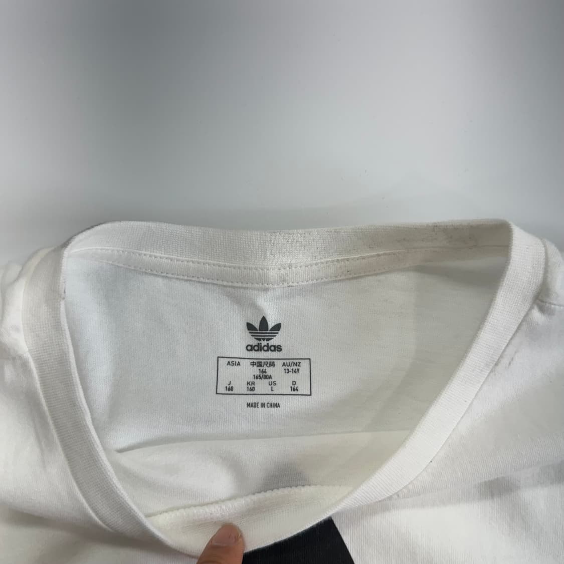 Adidas 아디다스 빅 파이어로고 화이트 반팔 상품이미지5