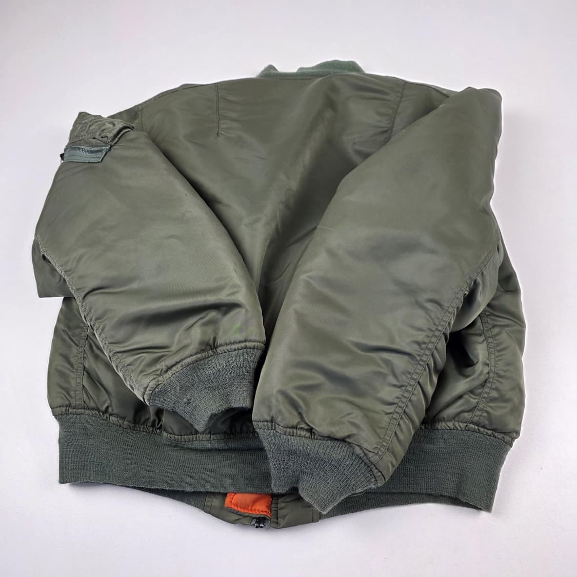 90s 알파 인더스트리 MA-1 플라이트 붐버 자켓 상품이미지3