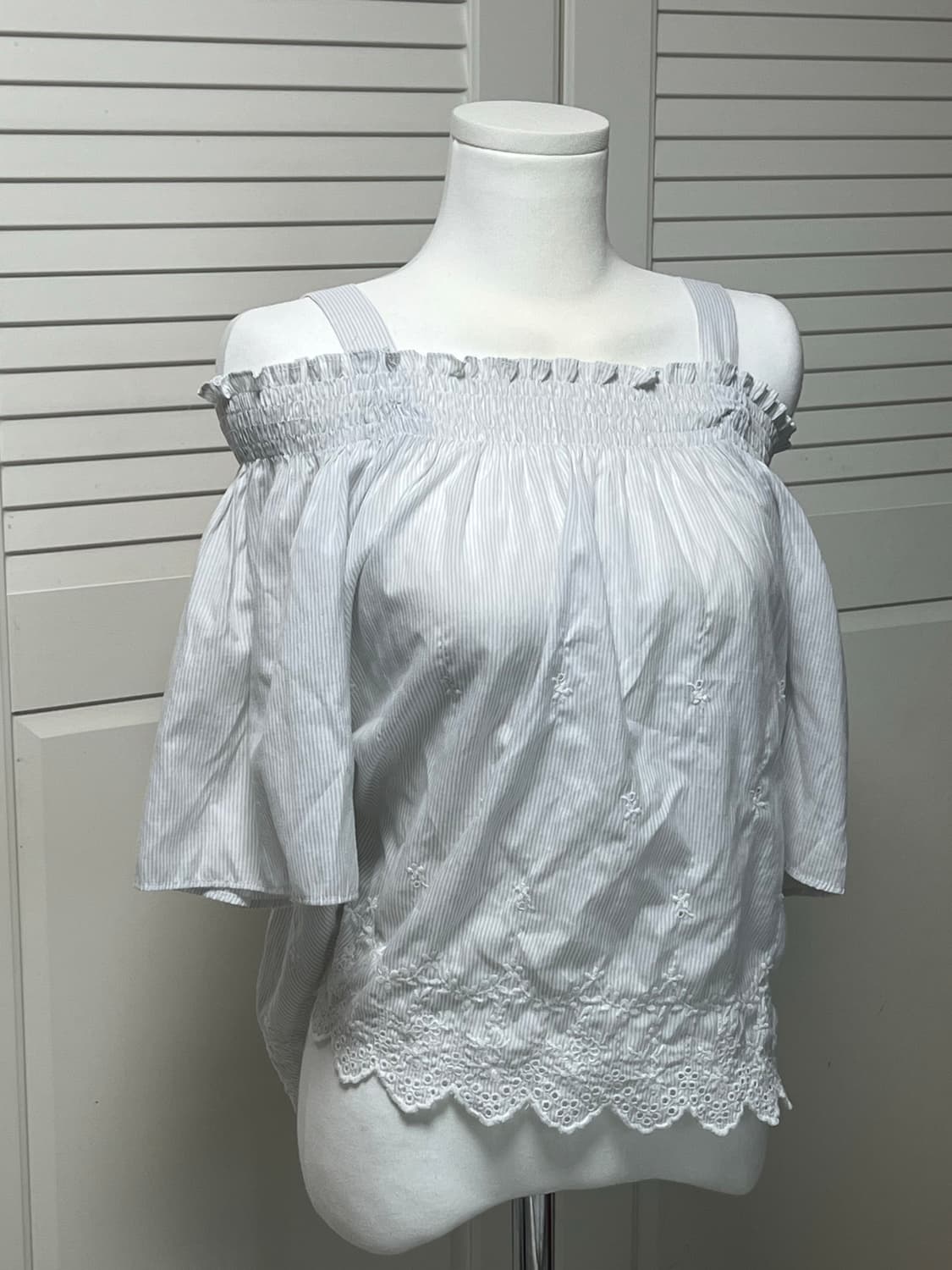 얼스뮤직앤이콜로지 오프숄더 펀칭 연하늘 청순 일본 수입 빈티지 상품이미지3