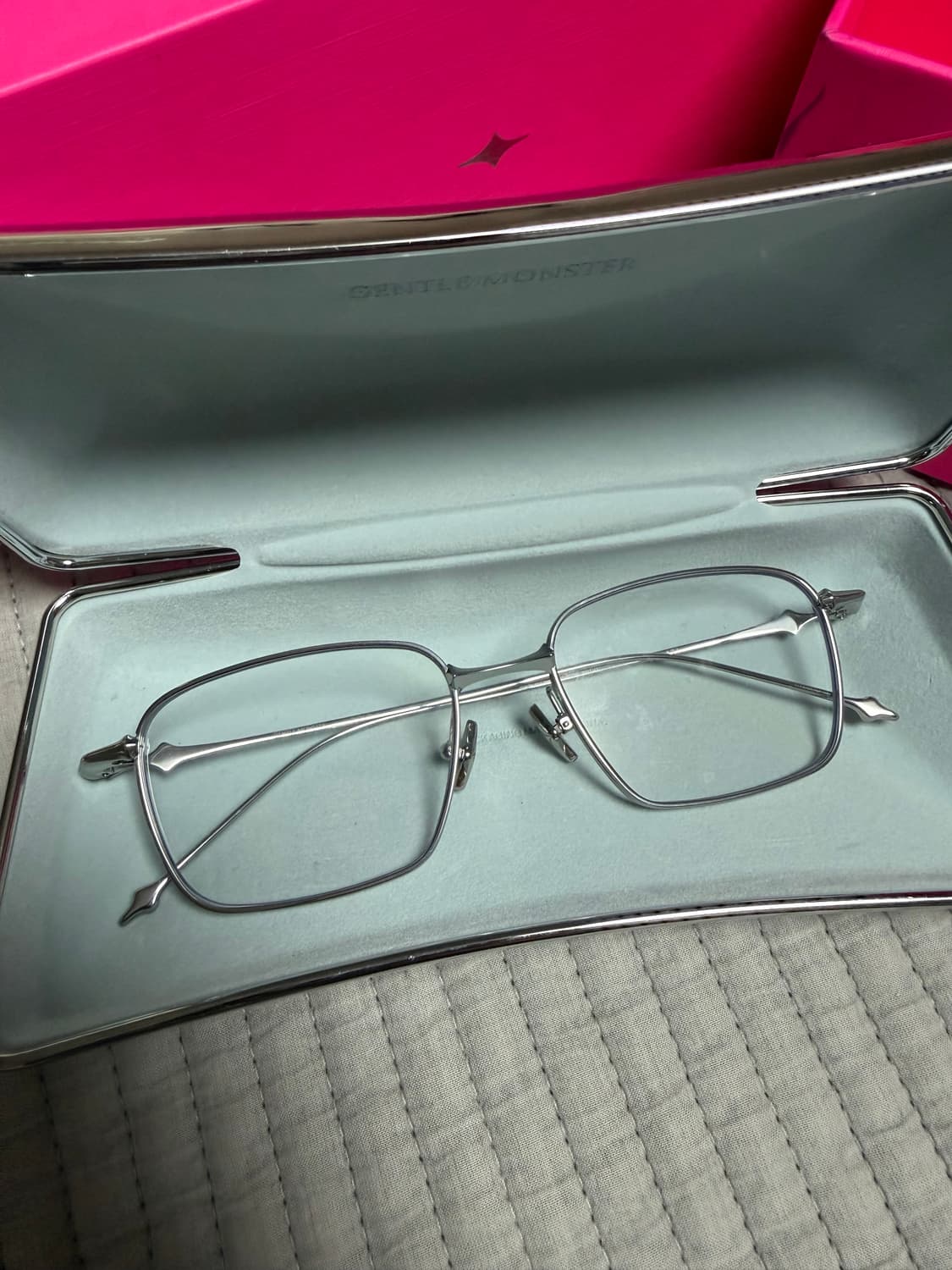 젠틀몬스터 아바02 상품이미지3