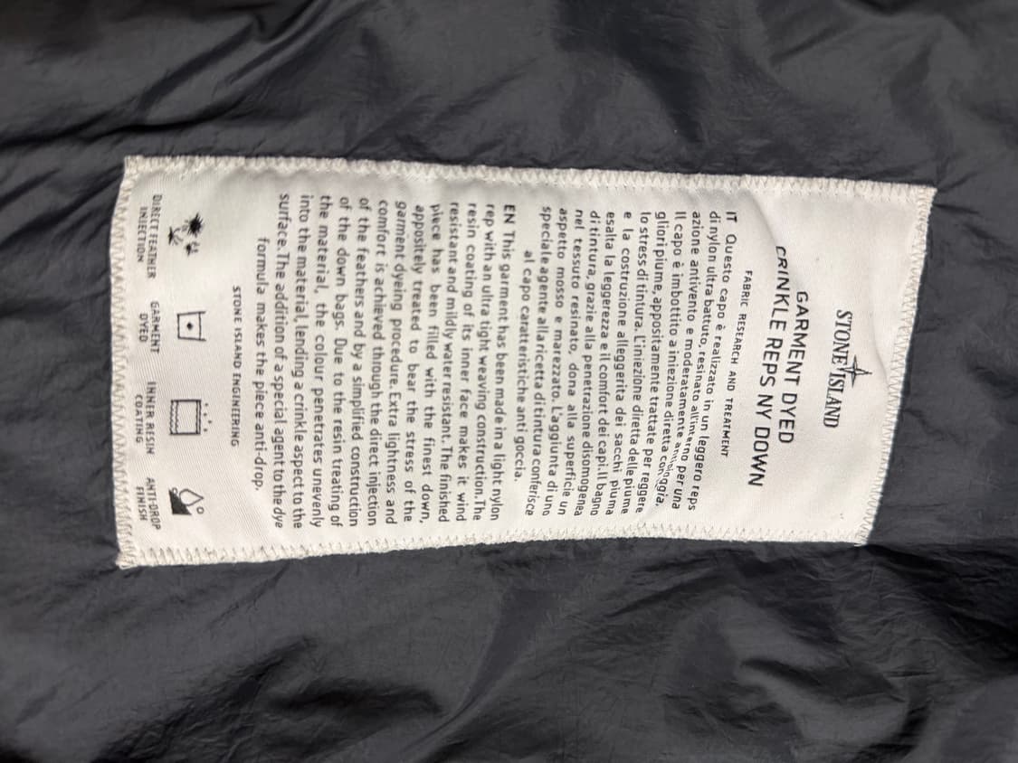 스톤아일랜드 크링클랩스 21fw 블랙 패딩 L 상품이미지3