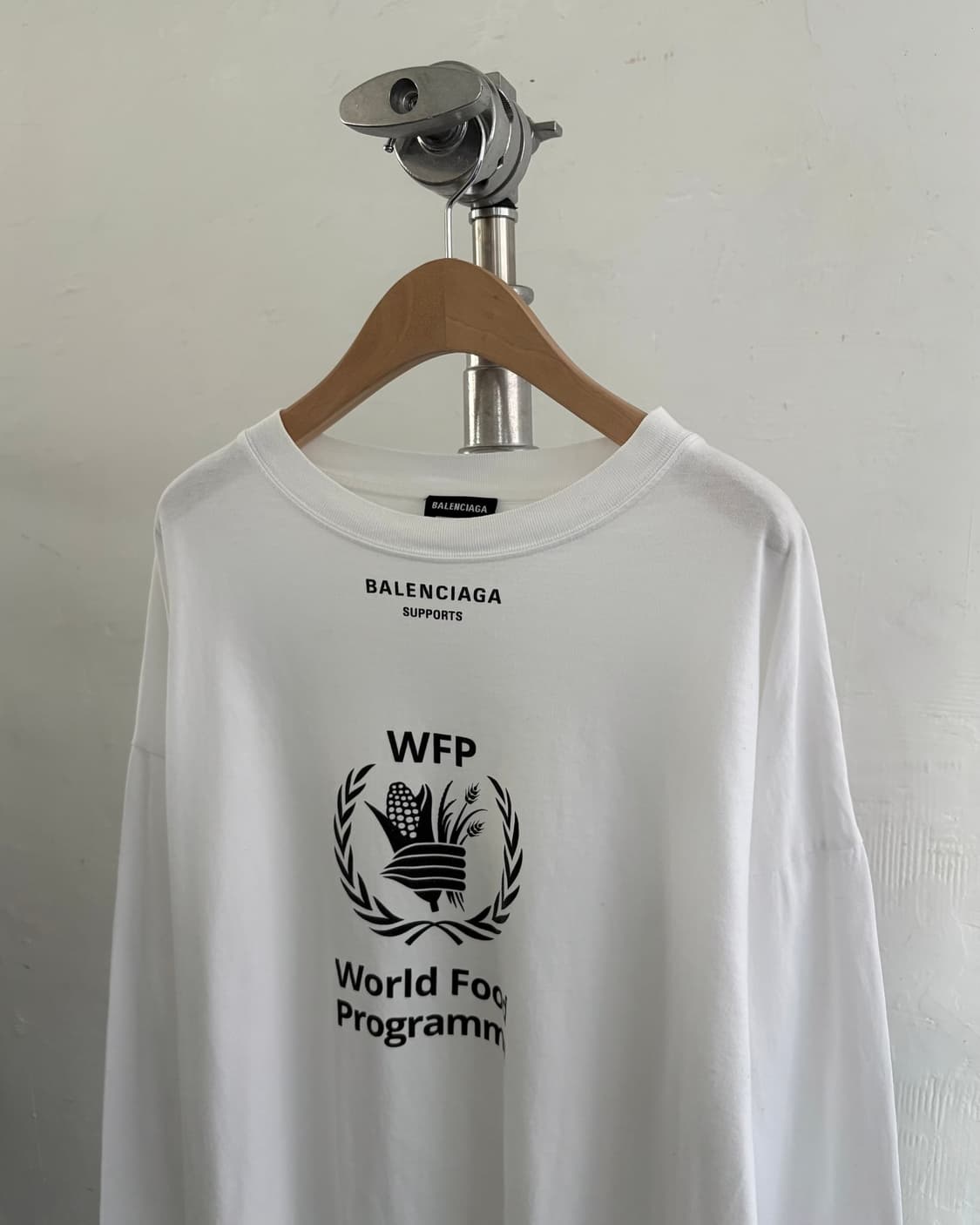 Balenciaga 발렌시아가 화이트 WFP 롱슬리브 티셔츠 상품이미지2