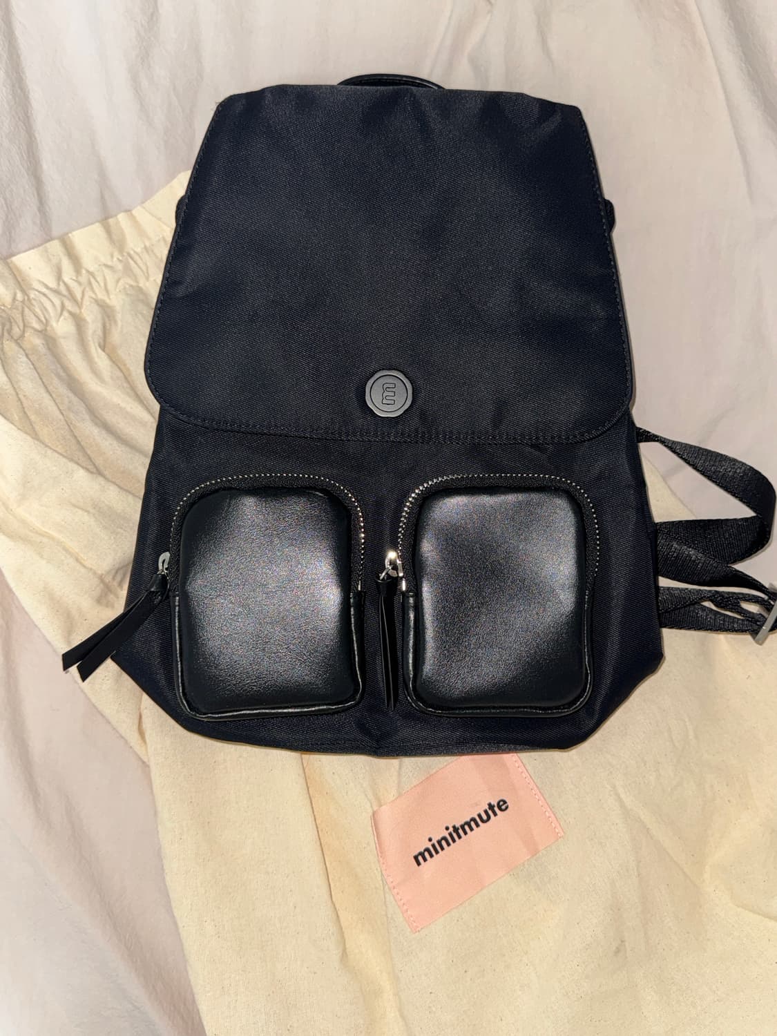 미닛뮤트 클로 백팩 블랙 상품이미지2