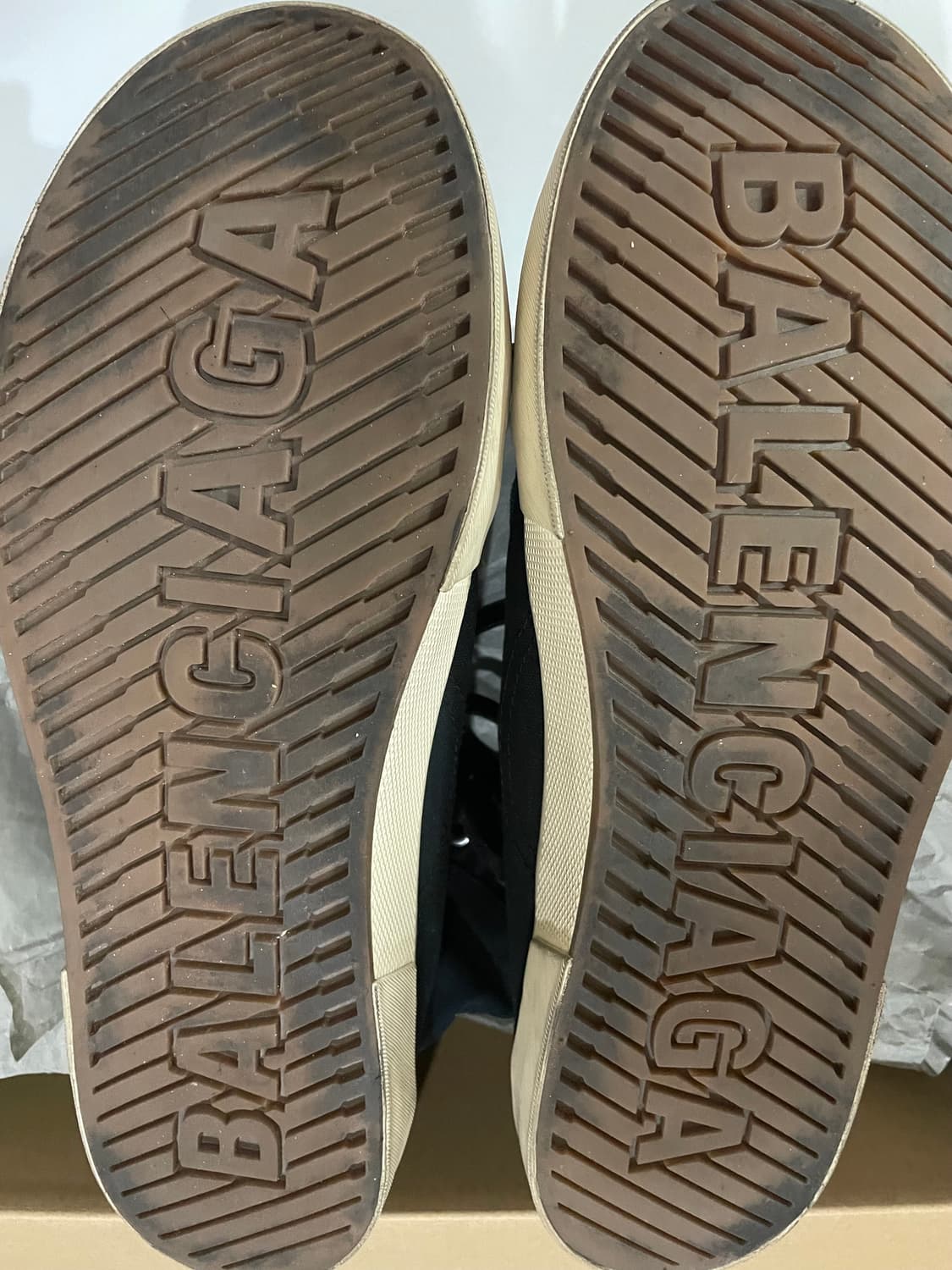 발렌시아가 스니커즈 상품이미지5