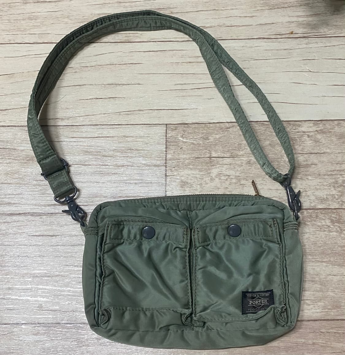 요시다포터 세이지그린 크로스백 상품이미지1