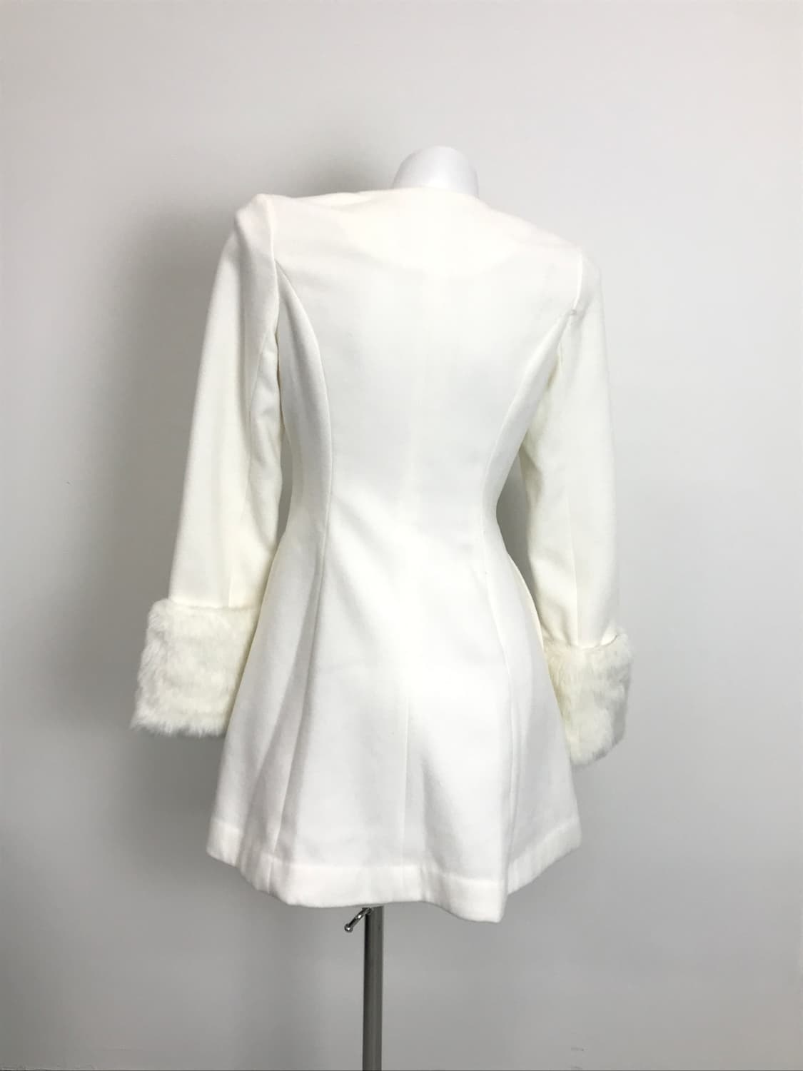 CECIL McBEE Fur Cuff A-line Coat 상품이미지2